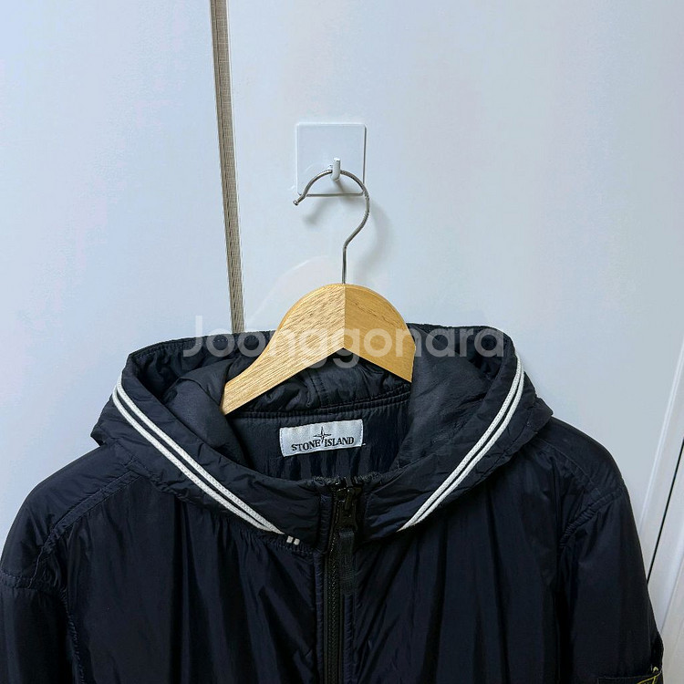 스톤아일랜드 크링클랩스 프리마로프트 후드 바람막이 자켓--2