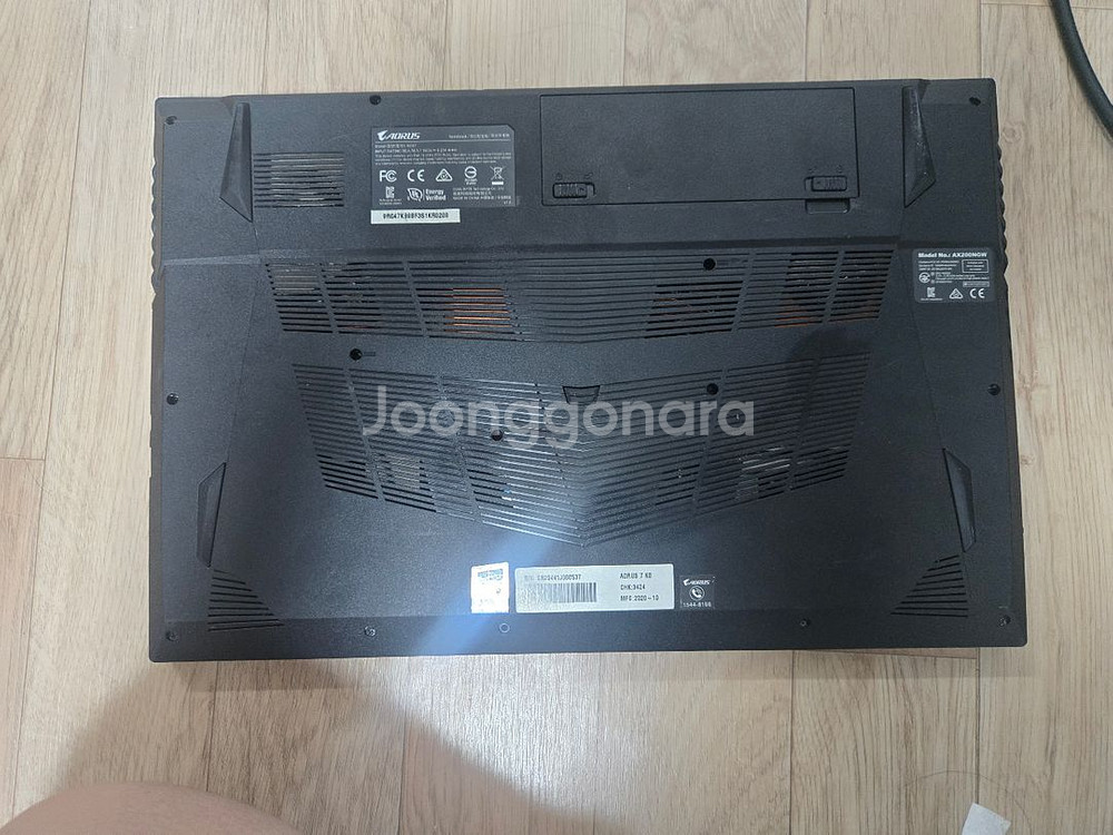 GIGABYTE AORUS 7 KB i7 2060노트북--6
