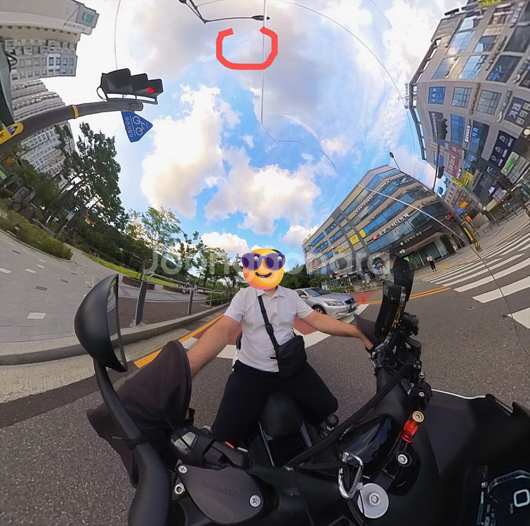 인스타360 x3--4