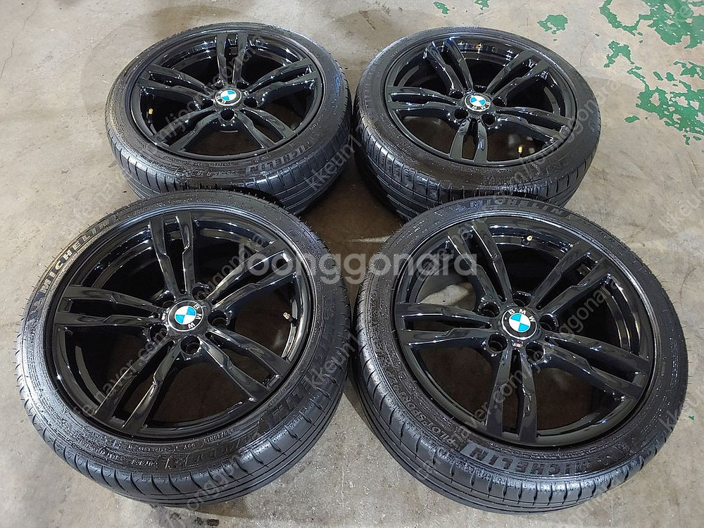 BMW F10 3시리즈 441M 18인치 정품 휠타이어--0