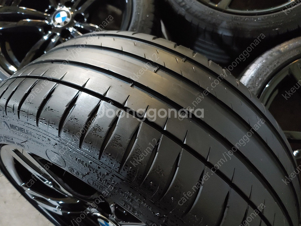 BMW F10 3시리즈 441M 18인치 정품 휠타이어--6