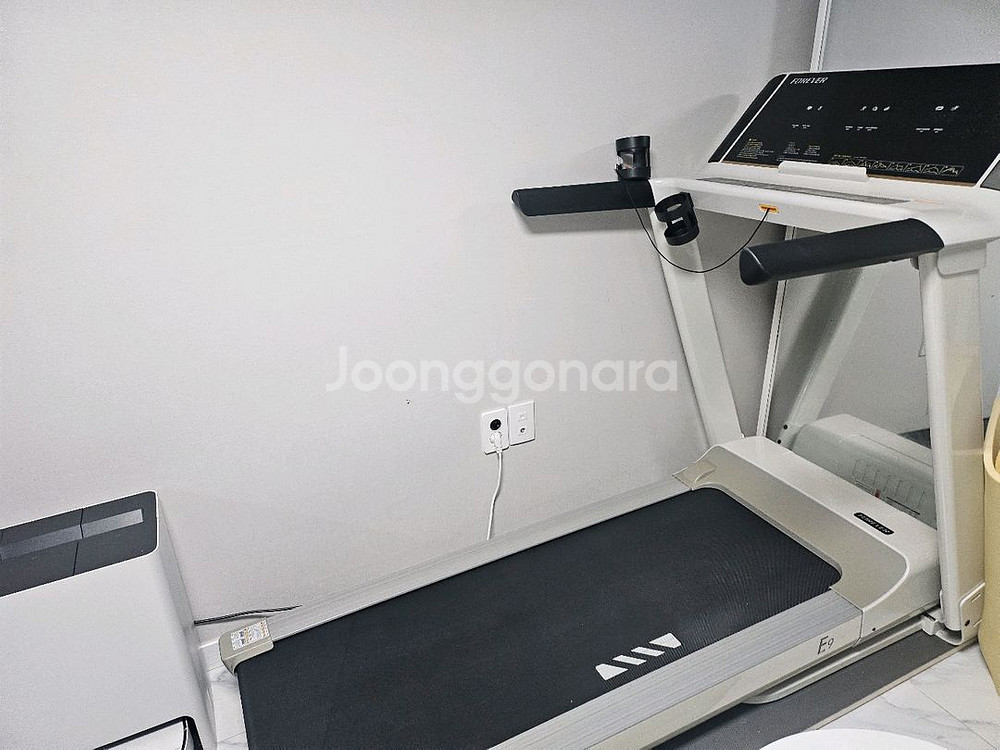 이고진 E9 포에버 런닝머신 판매--1