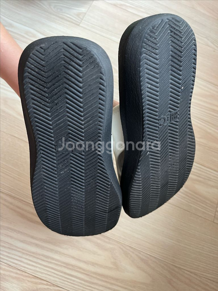 Uniqlo c 유니클로씨 슬리퍼 s(225-235)--6