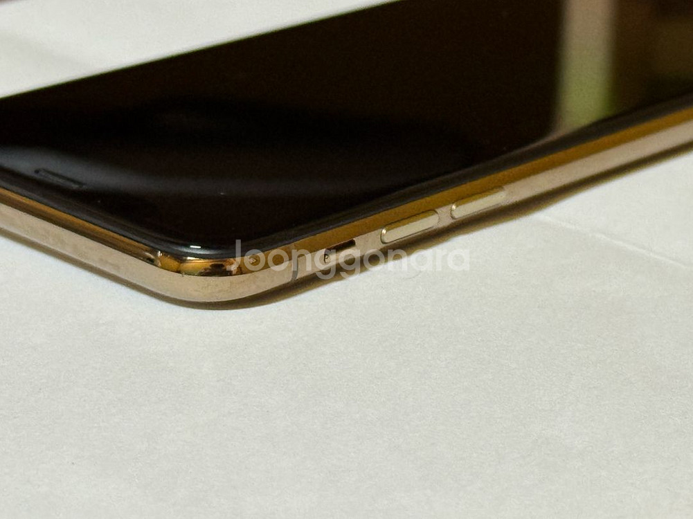 아이폰 XS 256GB 상태좋음--4