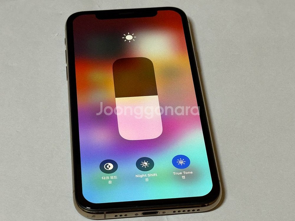 아이폰 XS 256GB 상태좋음--7