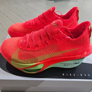 알파플라이3 275