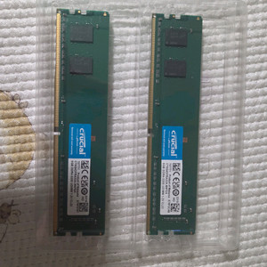 마이크론 Crucial DDR4 8GB 램 2개