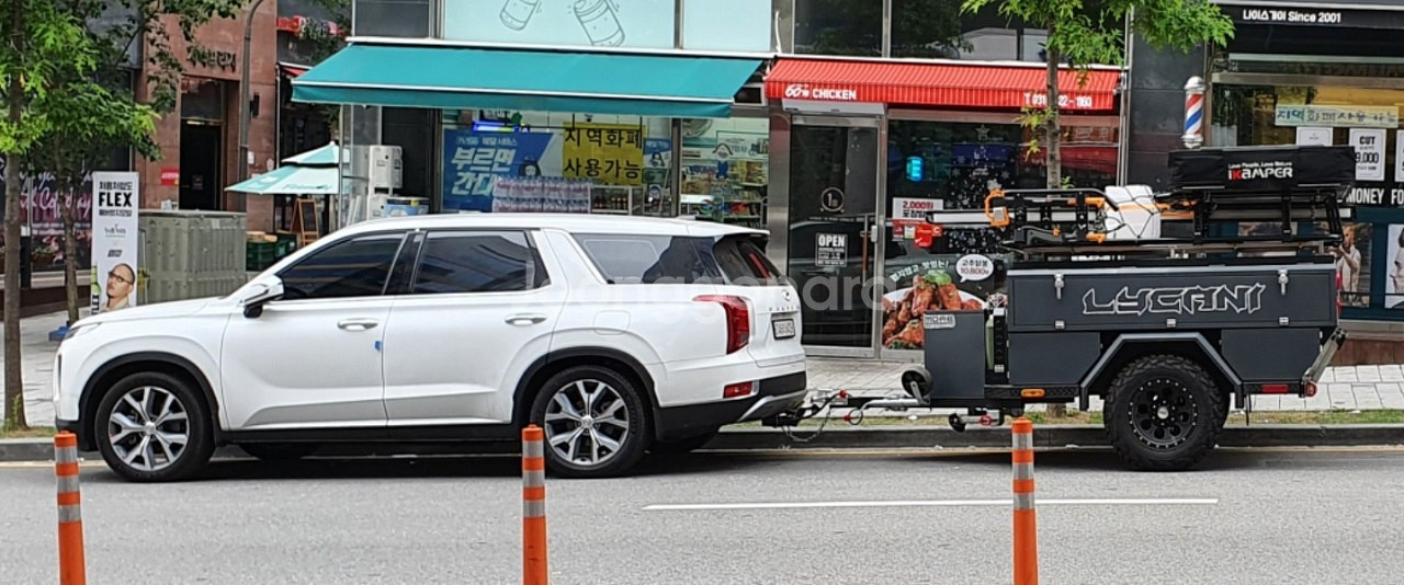 캠핑트레일러 라이카니 어드벤처 에디션 지하주차장 주차--2