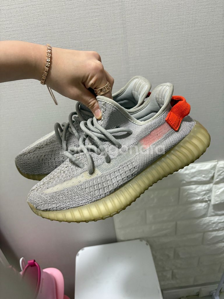 230 아디다스 이지부스트 350 V2 테일라이트--1