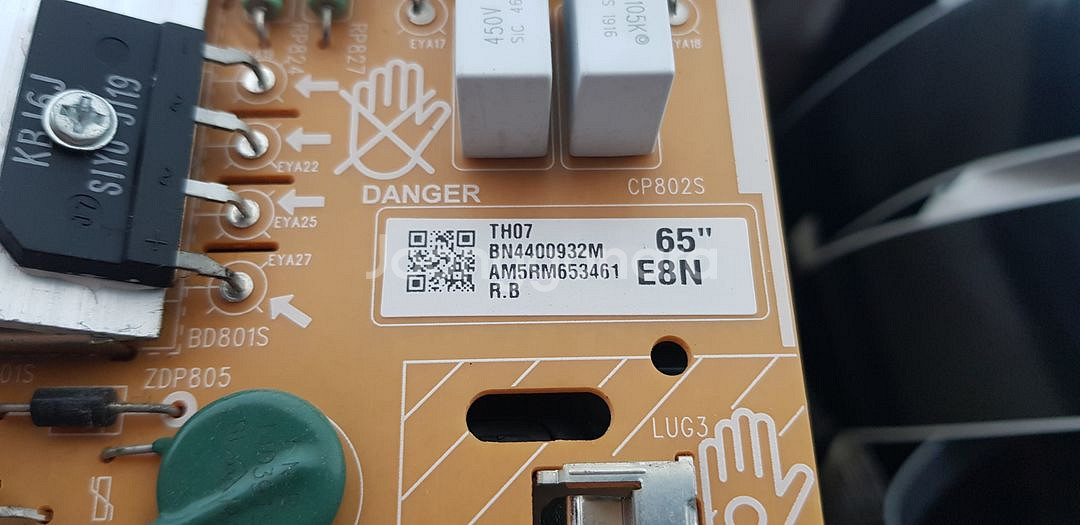QN65Q60RAFXKR 전원보드 팝니다--1