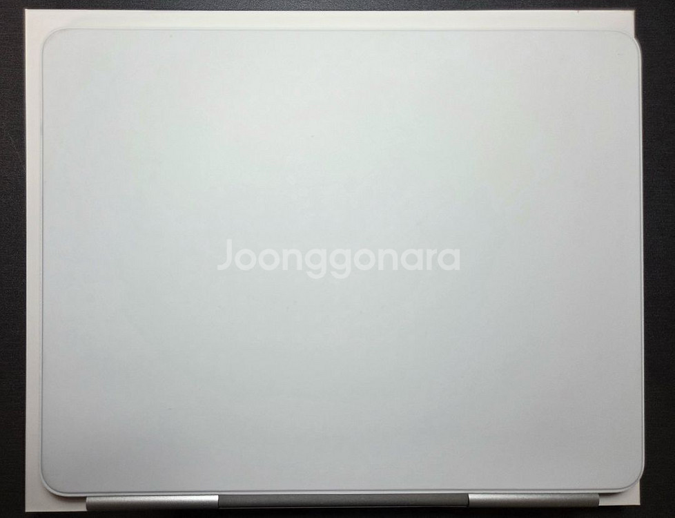 iPad Air 13(M3 모델)용 매직 키보드--2