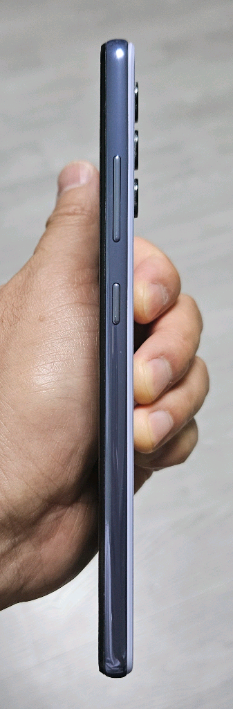 갤럭시 A32 바이올렛 64GB 싸게 팝니다.--4