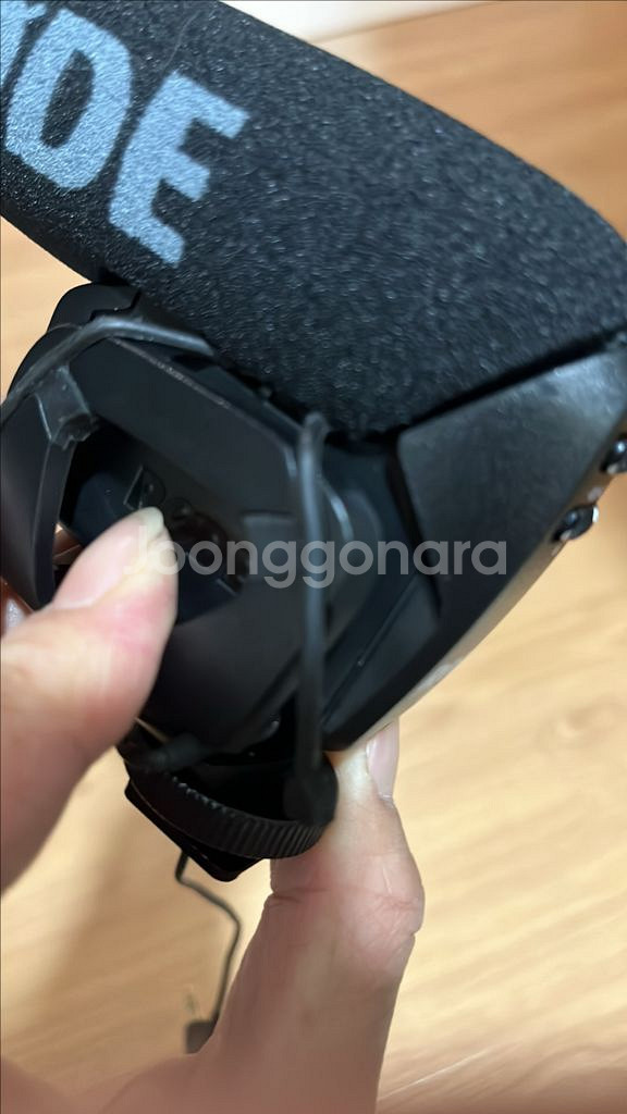 로데 비디오마이크 프로 판매합니다(한쪽 고무밴드끈어짐)--3