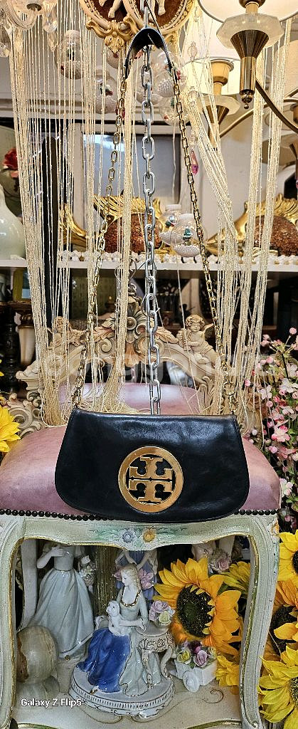 토리버치 블랙 가죽 체인 숄더백--4