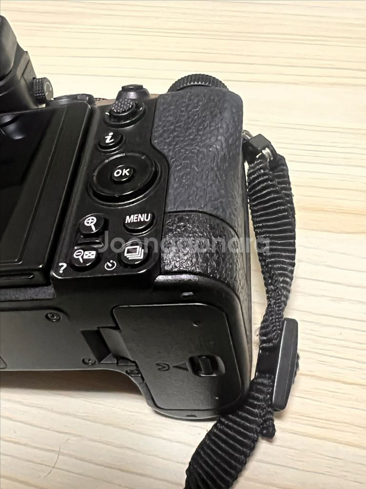 니콘 Z5 24-70 kit + 50.8 팝니다--4