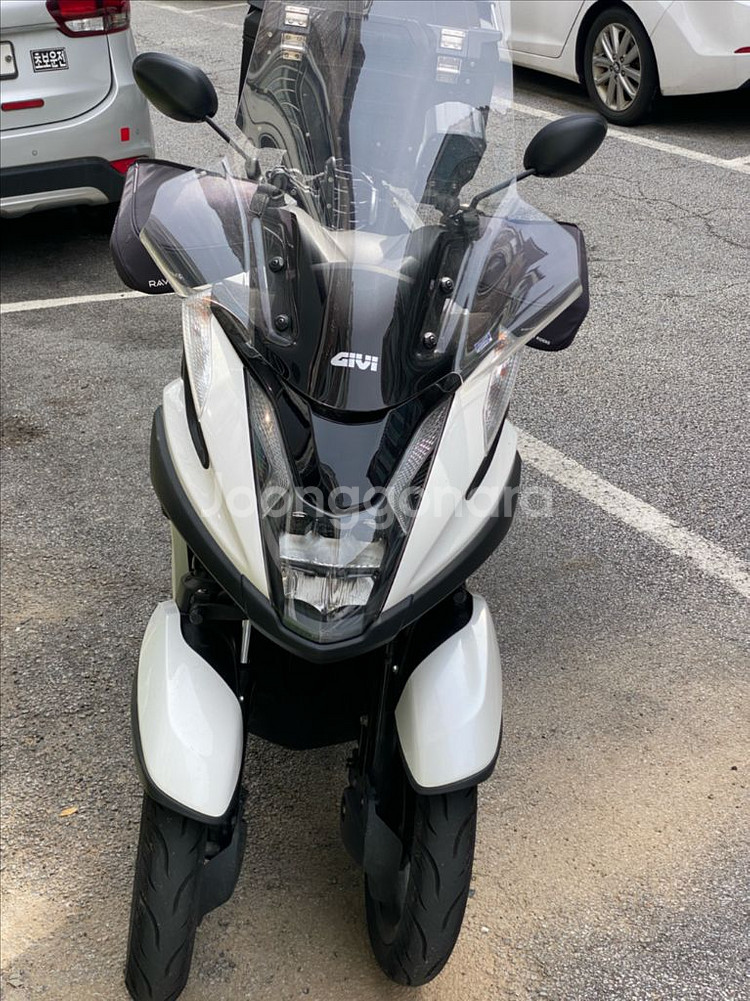 야마하 트리시티 19년식125cc 스쿠터 오토바이적산거--0