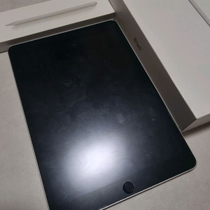 아이패드 9세대 64g+짭플펜슬 팝니다