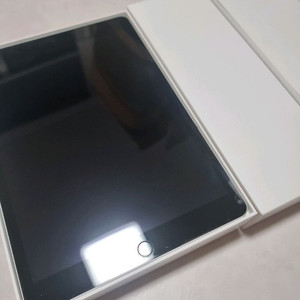 아이패드 9세대 64g 그레이 버전 팝니다!