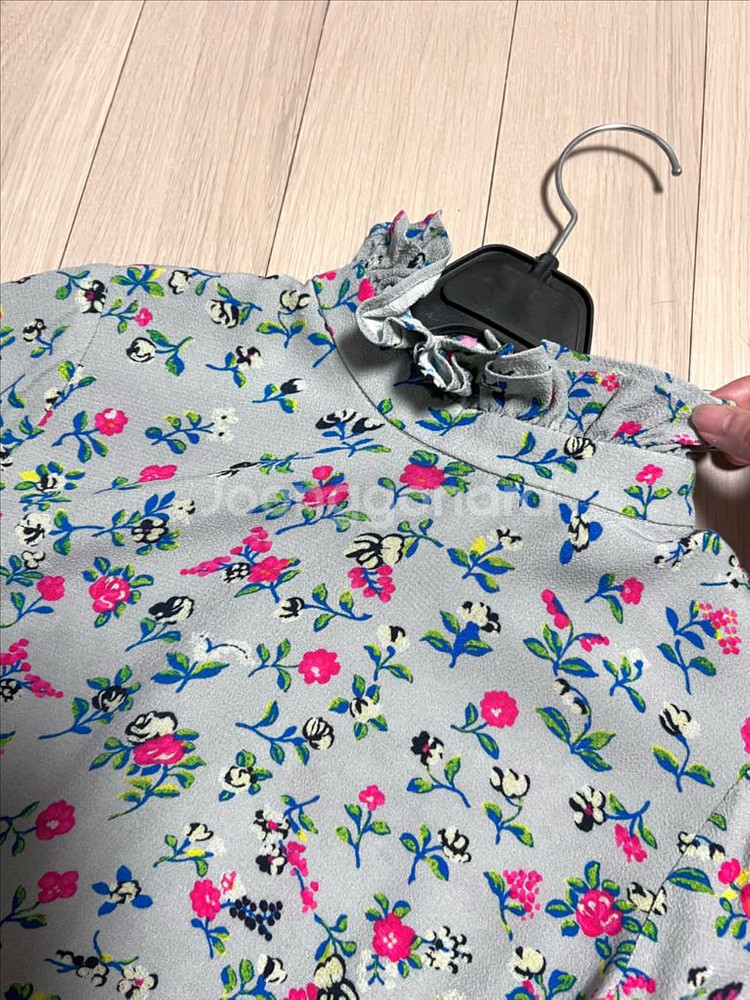 질스튜어트뉴욕 프릴 플라워 롱원피스 잔꽃패턴 러플 인견--3