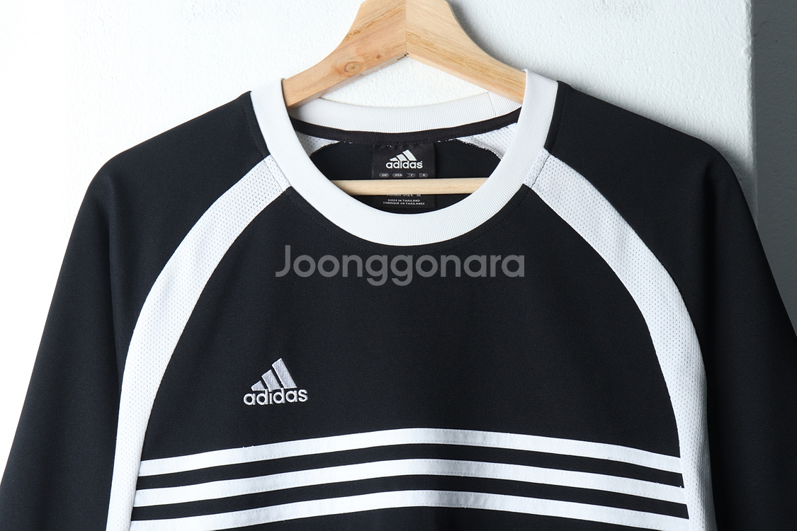 (M) 아디다스 반팔 티셔츠 기능성 올드스쿨--2