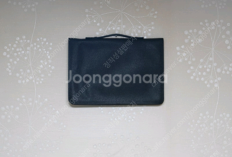 질스튜어트뉴욕 소가죽 클러치백--1