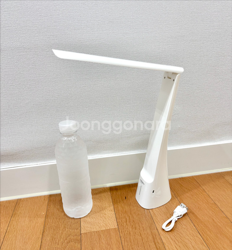 한샘 루밍 무선 충전식 LED 스탠드 화이트 (새상품)--0