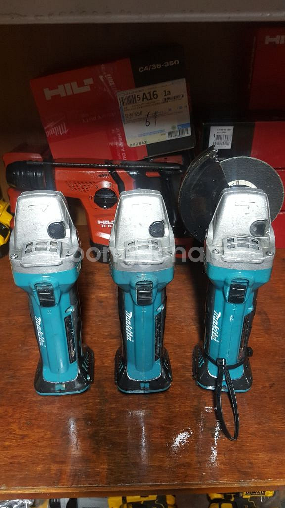 마끼다충전그라인더 DGA402N 본체만--9