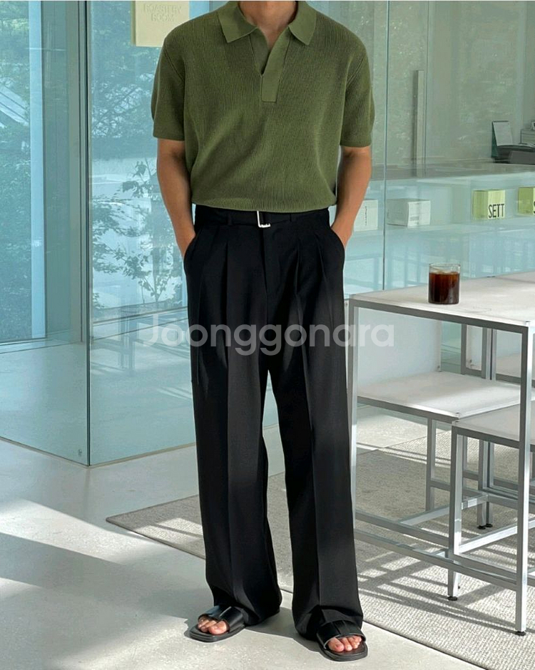 린넨 카라 니트 팝니다.--2