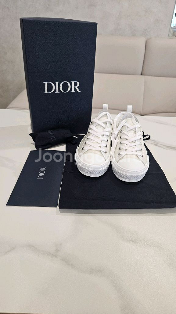 (새상품)디올 오블리크 스니커즈 41사이즈--0