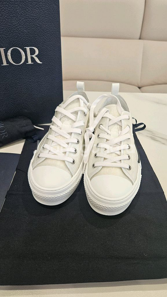 (새상품)디올 오블리크 스니커즈 41사이즈--1