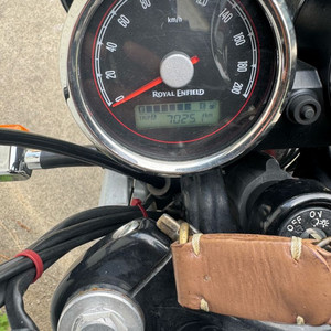 인터셉터 650 21년식 7@@@km