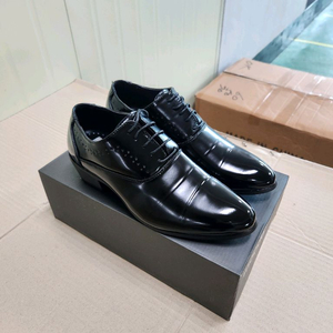가죽 키높이구두 15,000원 (255~275)