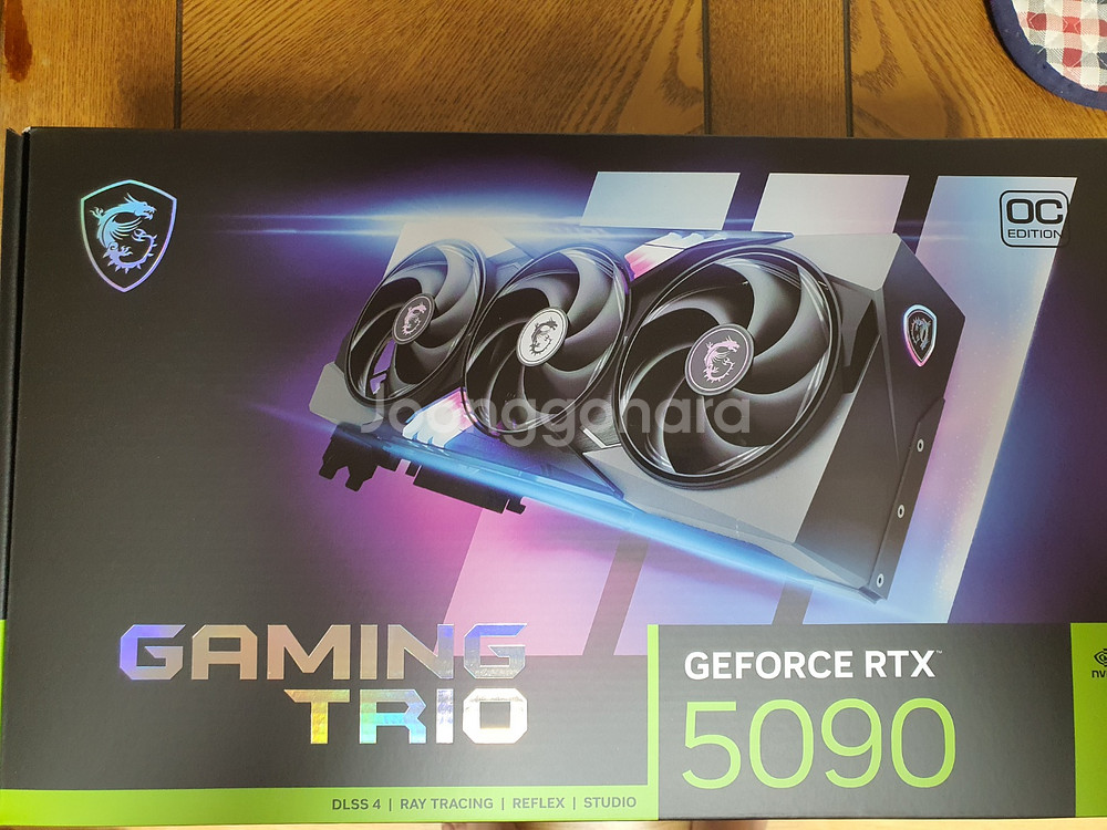 미개봉 MSI RTX 5090 게이밍 트리오 판매--0