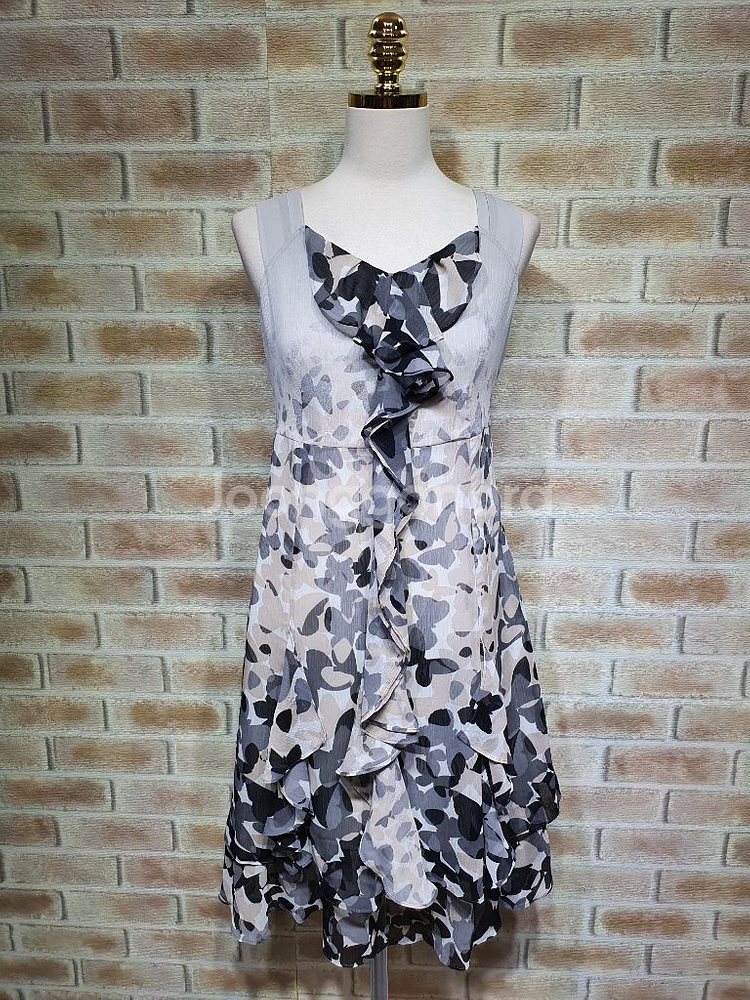 택부착 샤트렌 189,000원 언발 프릴 원피스 ~55--0