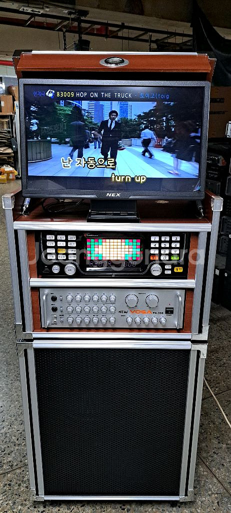 태진 노래방반주기 이동식세트 판매합니다--1