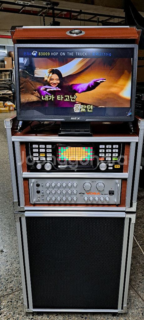 태진 노래방반주기 이동식세트 판매합니다--0