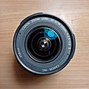 캐논 EOS-400d 카메라와 EFS 18-55mm 렌