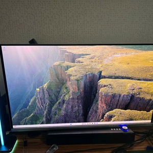 필립스 에브니아 32M2N8800 UHD OLED