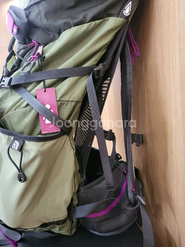 노스페이스 배낭 35리터 새상품 (여성용)--1