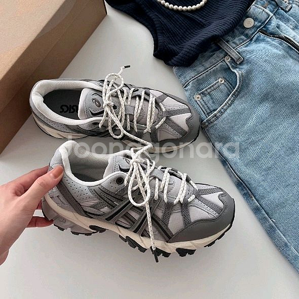 아식스 젤소노마 오이스터 그레이 클레이 그레이(270)--0