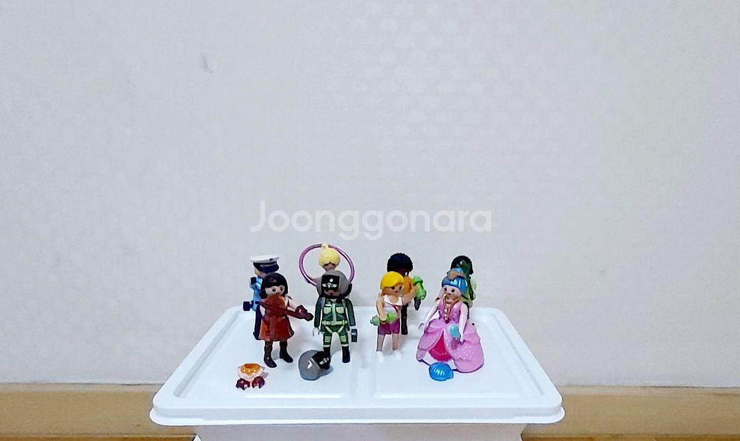 플레이모빌 미스터리 피규어 19여자 판매-9천~14천--0