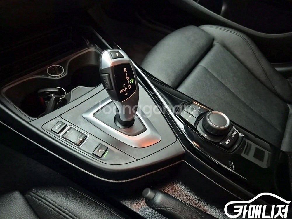 [BMW]1시리즈 (F20) 118d 스포츠 (5인승)--9