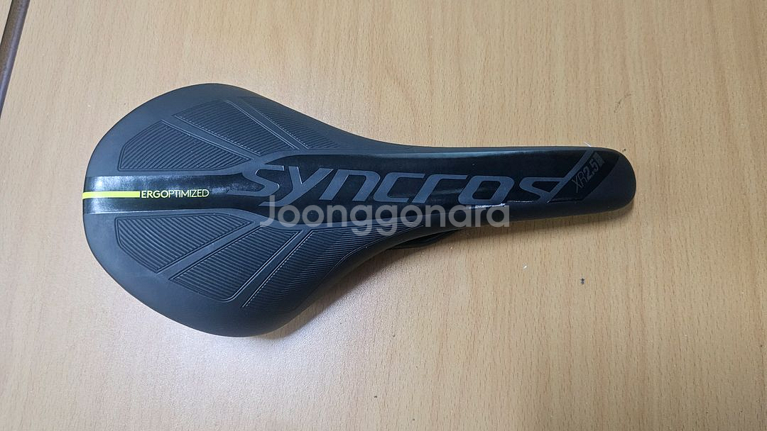 싱크로스 XR2.5 자전거 안장--0