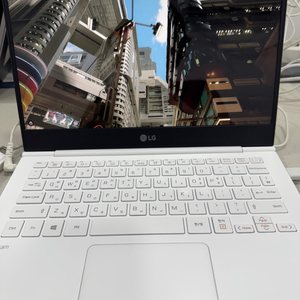 LG 그램 13ZD980 i3 8세대 노트북 팝니다.