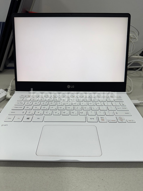 LG 그램 13ZD980 i3 8세대 노트북 팝니다.--3