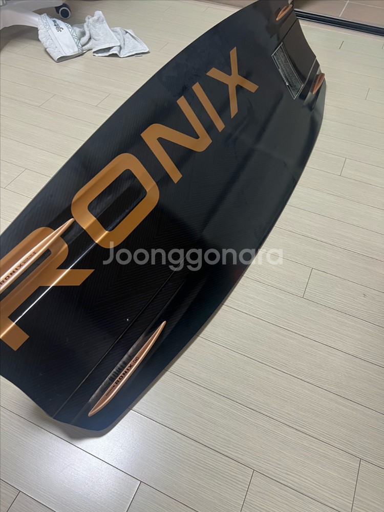 로닉스 웨이크보드 원블랙아웃 142/8 2세트 팝니다--7