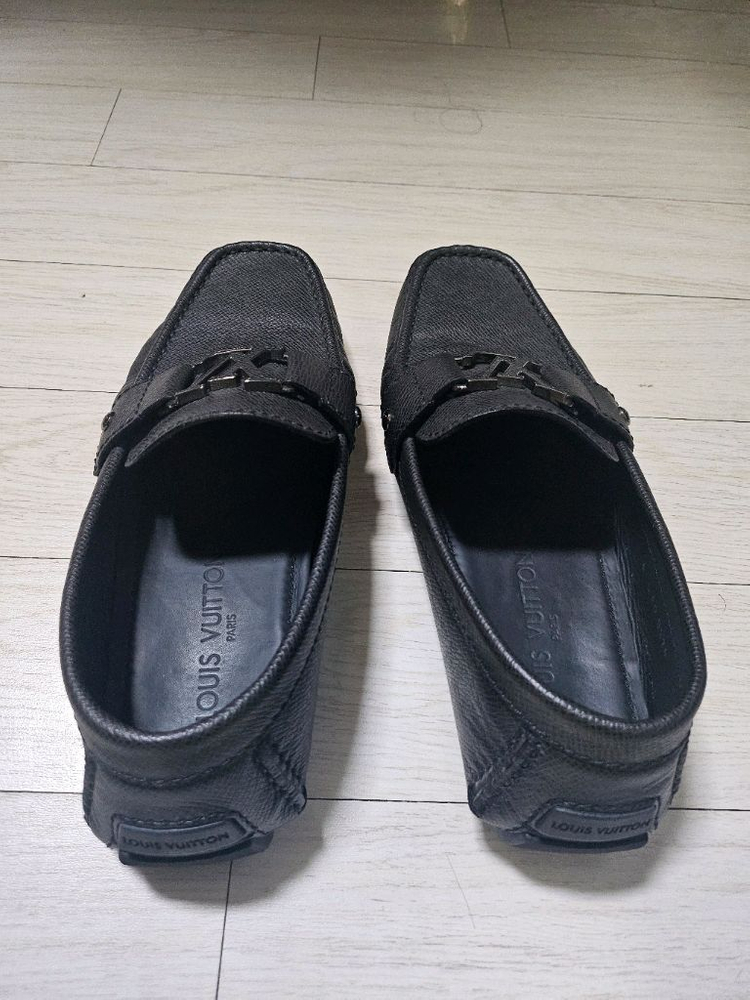 루이비통 로고 플랫 슬리퍼 이미지