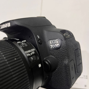 캐논 EOS 750D 바디 + 18+135mm 렌즈
