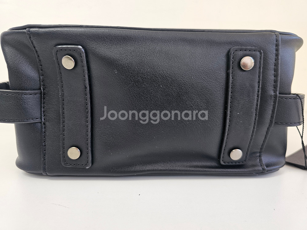 어뉴 골프 파우치 블랙--3