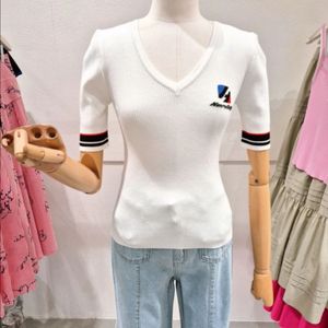에고이스트 V넥 풀오버 화이트 새상품